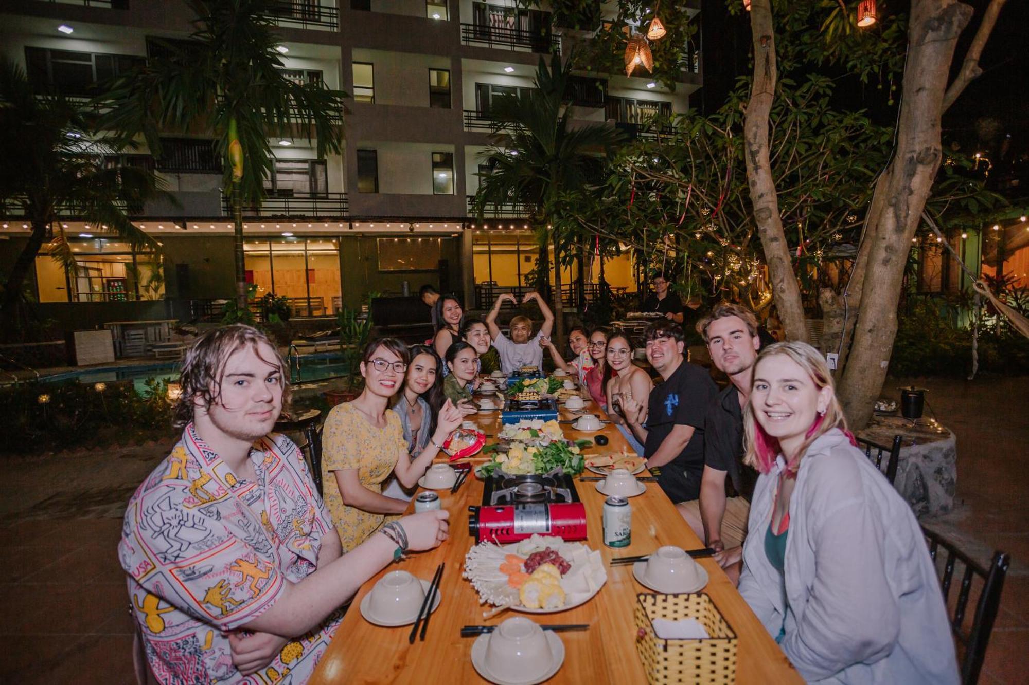 Republic Hostel Cat Ba Xuan Dam Kültér fotó